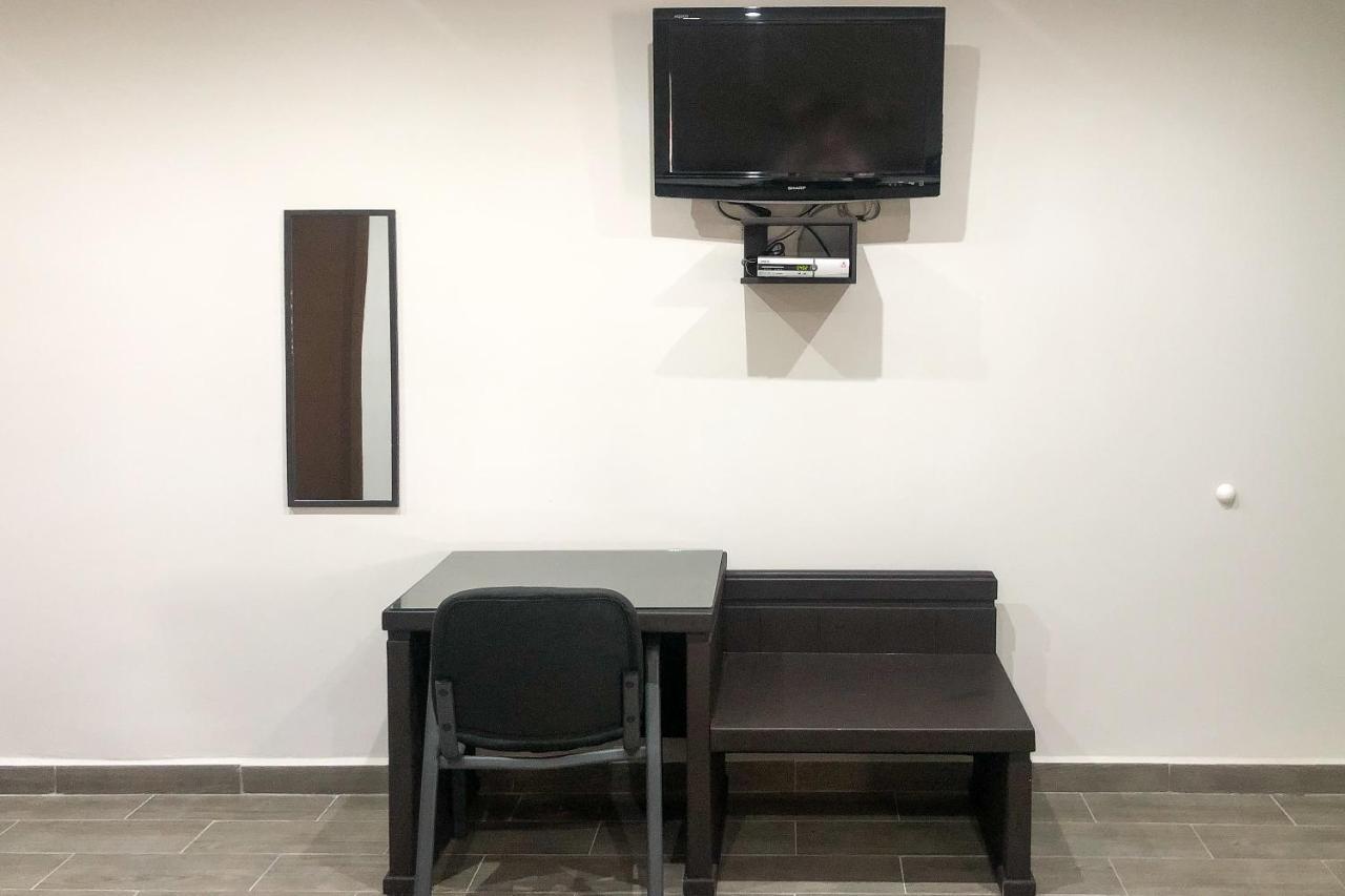 Capital O Palms Hotel, Acuna Ciudad Acuña 외부 사진