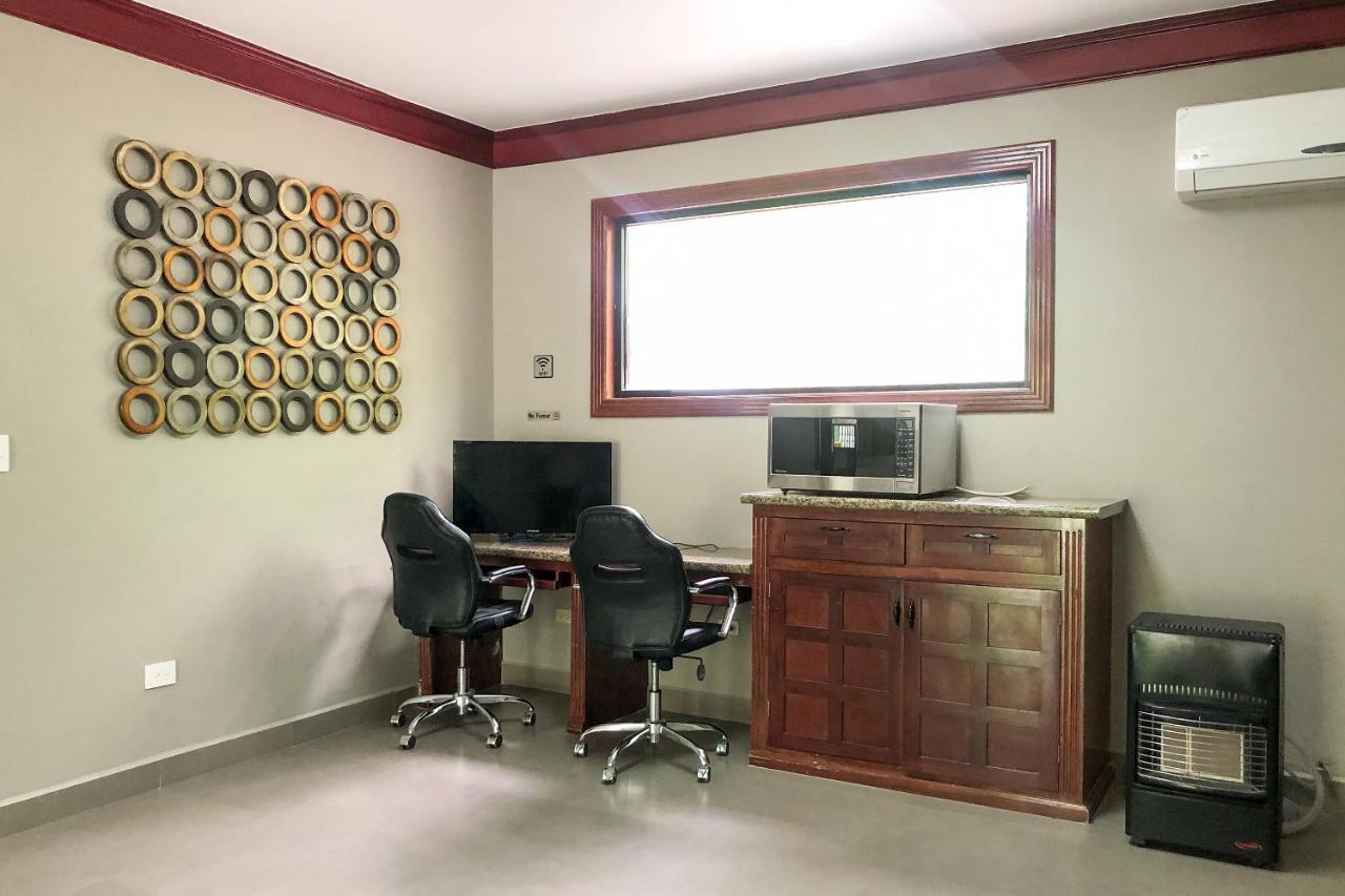 Capital O Palms Hotel, Acuna Ciudad Acuña 외부 사진